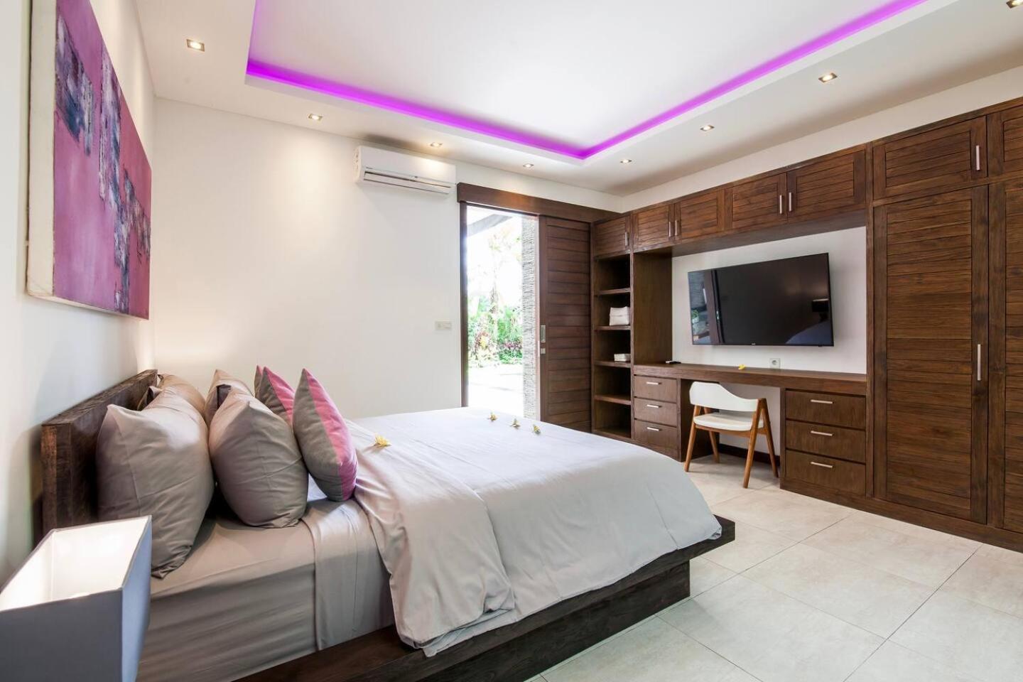 Moderne 4 Bedroom Services Hoteliers 5 *