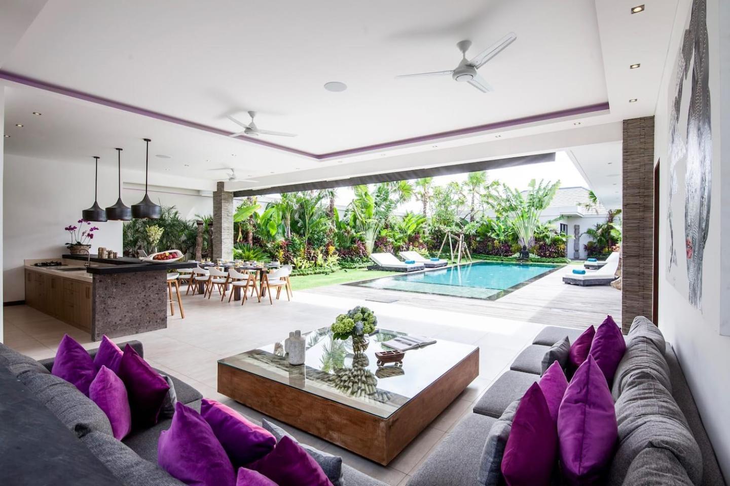 Moderne 4 Bedroom Services Hoteliers 5 Seminyak (Bali)