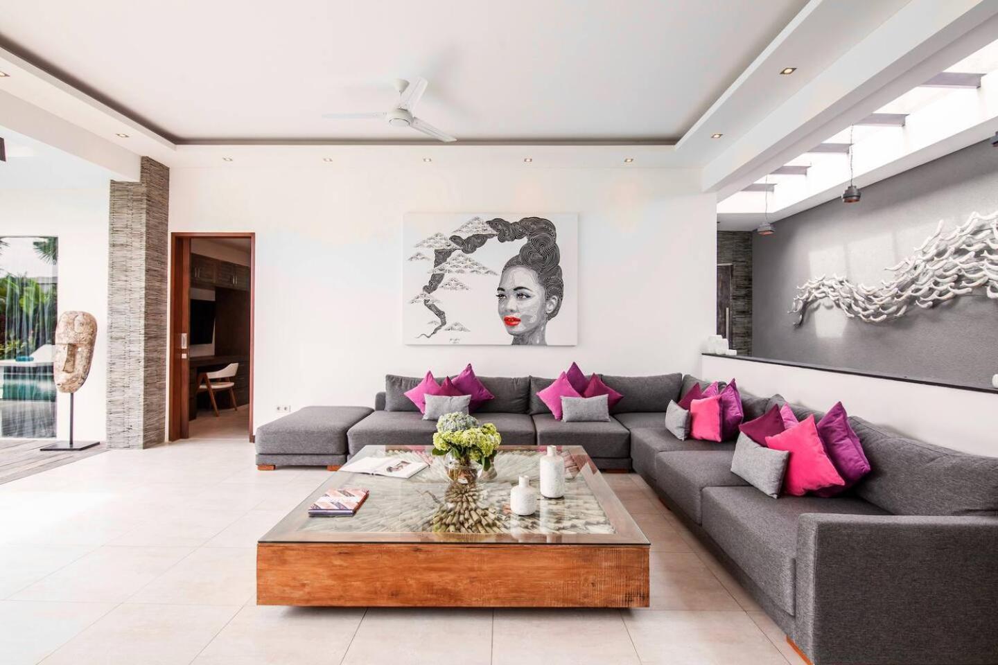 Moderne 4 Bedroom Services Hoteliers 5 *